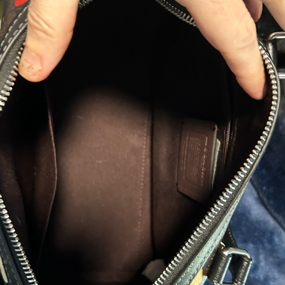 Coach signature canvas print purse with hearts. Comes with matching umbrella! - Picture 3 of 11